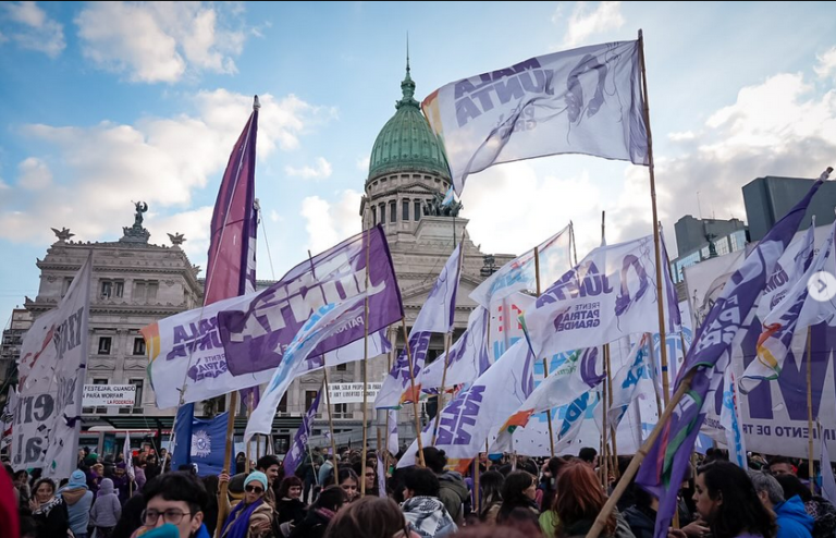Ni Una Menos - manifestazione 3 giugno a Buenos Aires, Argentina (fonte IG Niunamenos)